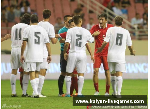 利物浦元老赛：传奇荣耀再现 Anfield